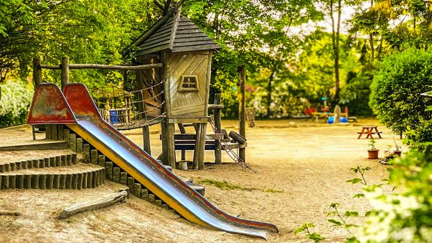 82B054C9-9145-4CCA-8E60-82C8B25AA84D